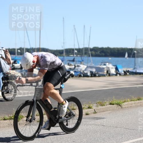 17.08.2025 - KN Förde Triathlon 2025 Yannick Fuchs http://msf.ph/oto/8625949 17.08.2025 12:55:43 Radfahren 357, 398, 409, 414, 475, 544, 414, 455 meine-sportfotos.de