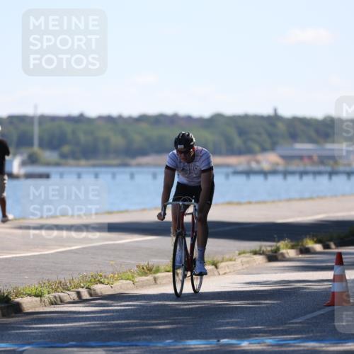 17.08.2025 - KN Förde Triathlon 2025 Yannick Fuchs http://msf.ph/oto/8625957 17.08.2025 12:55:50 Radfahren 409, 453, 470, 544, 357, 398, 475 meine-sportfotos.de
