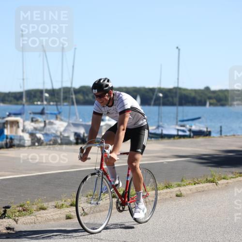 17.08.2025 - KN Förde Triathlon 2025 Yannick Fuchs http://msf.ph/oto/8625965 17.08.2025 12:55:52 Radfahren 409, 453, 470, 490, 544, 398, 409, 475 meine-sportfotos.de