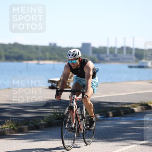 17.08.2025 - KN Förde Triathlon 2025 Yannick Fuchs http://msf.ph/oto/8625977 17.08.2025 12:56:02 Radfahren 459, 490, 453, 470 meine-sportfotos.de