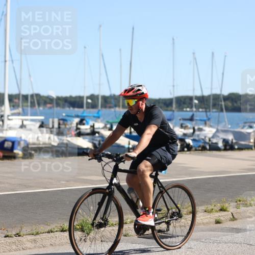 17.08.2025 - KN Förde Triathlon 2025 Yannick Fuchs http://msf.ph/oto/8626012 17.08.2025 12:56:25 Radfahren 407, 415, 422, 443, 486, 487, 501, 505, 506, 513, 486 meine-sportfotos.de