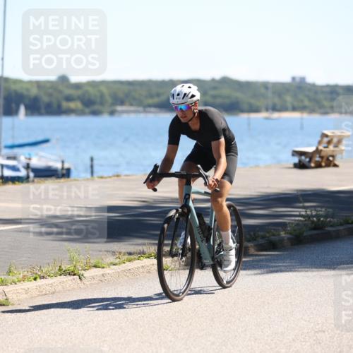 17.08.2025 - KN Förde Triathlon 2025 Yannick Fuchs http://msf.ph/oto/8626022 17.08.2025 12:56:32 Radfahren 396, 407, 422, 443, 487, 498, 500, 501, 505, 506, 507, 513, 415 meine-sportfotos.de