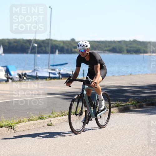 17.08.2025 - KN Förde Triathlon 2025 Yannick Fuchs http://msf.ph/oto/8626023 17.08.2025 12:56:32 Radfahren 396, 407, 422, 443, 487, 498, 500, 501, 505, 506, 507, 513, 415 meine-sportfotos.de