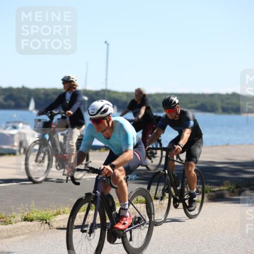 17.08.2025 - KN Förde Triathlon 2025 Yannick Fuchs http://msf.ph/oto/8626029 17.08.2025 12:56:35 Radfahren 396, 407, 422, 443, 462, 480, 487, 496, 498, 500, 501, 505, 506, 507, 415, 443, 501, 506, 513 meine-sportfotos.de