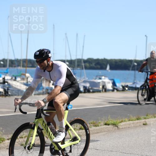 17.08.2025 - KN Förde Triathlon 2025 Yannick Fuchs http://msf.ph/oto/8626036 17.08.2025 12:56:37 Radfahren 396, 407, 462, 480, 487, 496, 498, 500, 504, 507, 407, 422, 443, 487, 501, 505, 506, 513 meine-sportfotos.de