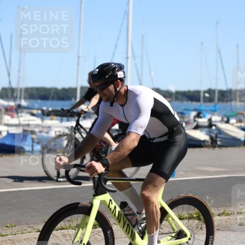 17.08.2025 - KN Förde Triathlon 2025 Yannick Fuchs http://msf.ph/oto/8626037 17.08.2025 12:56:37 Radfahren 396, 407, 462, 480, 487, 496, 498, 500, 504, 507, 407, 422, 443, 487, 501, 505, 506, 513 meine-sportfotos.de