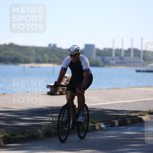 17.08.2025 - KN Förde Triathlon 2025 Yannick Fuchs http://msf.ph/oto/8626039 17.08.2025 12:56:39 Radfahren 396, 420, 462, 477, 480, 496, 498, 500, 504, 507, 396, 407, 422, 443, 487, 501, 505, 506, 513 meine-sportfotos.de
