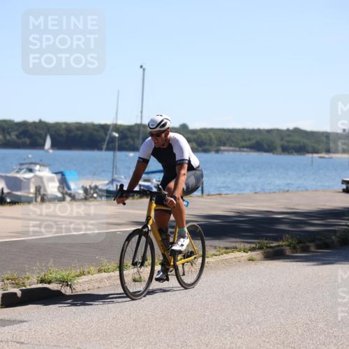 17.08.2025 - KN Förde Triathlon 2025 Yannick Fuchs http://msf.ph/oto/8626043 17.08.2025 12:56:40 Radfahren 420, 462, 477, 480, 496, 498, 500, 504, 507, 396, 407, 422, 443, 487, 500, 501, 505, 506 meine-sportfotos.de