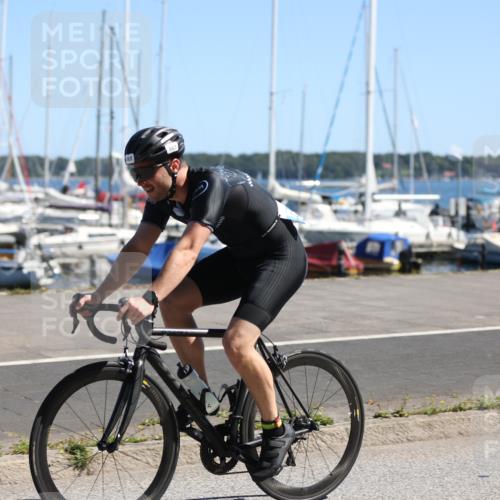 17.08.2025 - KN Förde Triathlon 2025 Yannick Fuchs http://msf.ph/oto/8626045 17.08.2025 12:56:43 Radfahren 406, 420, 462, 477, 480, 491, 496, 504, 507, 396, 407, 487, 498, 500, 507 meine-sportfotos.de