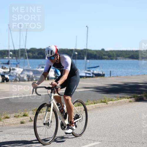 17.08.2025 - KN Förde Triathlon 2025 Yannick Fuchs http://msf.ph/oto/8626055 17.08.2025 12:56:51 Radfahren 406, 420, 477, 482, 491, 525, 420, 462, 477, 480, 496, 504 meine-sportfotos.de