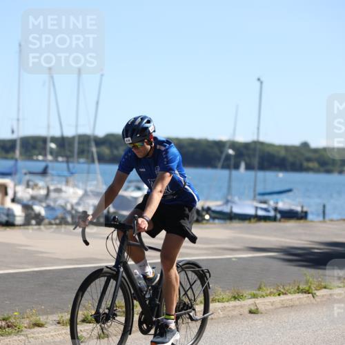 17.08.2025 - KN Förde Triathlon 2025 Yannick Fuchs http://msf.ph/oto/8626068 17.08.2025 12:57:08 Radfahren 414, 419, 421, 438, 438, 525 meine-sportfotos.de
