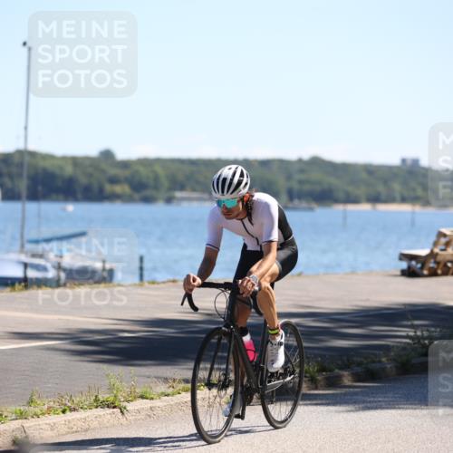 17.08.2025 - KN Förde Triathlon 2025 Yannick Fuchs http://msf.ph/oto/8626073 17.08.2025 12:57:10 Radfahren 414, 419, 421, 438 meine-sportfotos.de