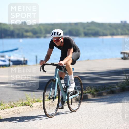 17.08.2025 - KN Förde Triathlon 2025 Yannick Fuchs http://msf.ph/oto/8626078 17.08.2025 12:57:25 Radfahren 357, 397, 410, 413, 417, 455 meine-sportfotos.de