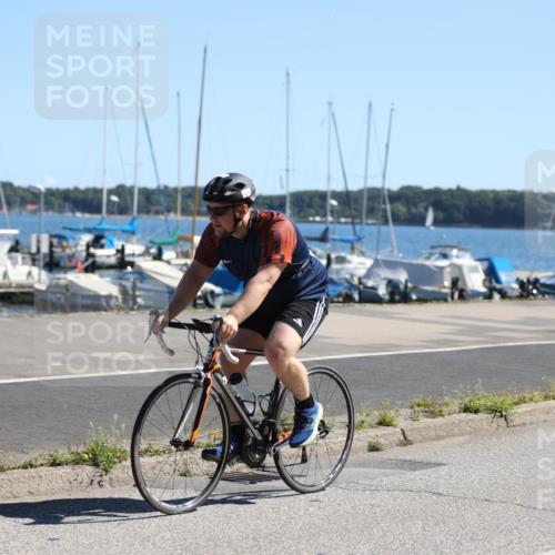 17.08.2025 - KN Förde Triathlon 2025 Yannick Fuchs http://msf.ph/oto/8626084 17.08.2025 12:57:27 Radfahren 357, 397, 410, 413, 410, 413, 417, 455 meine-sportfotos.de