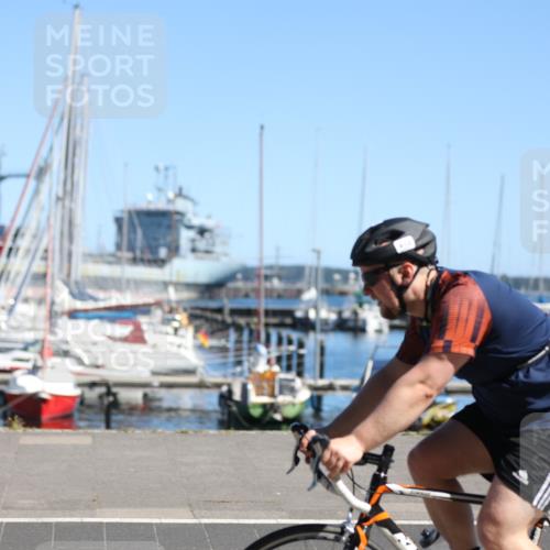 17.08.2025 - KN Förde Triathlon 2025 Yannick Fuchs http://msf.ph/oto/8626088 17.08.2025 12:57:28 Radfahren 357, 397, 544, 410, 413, 417, 455 meine-sportfotos.de