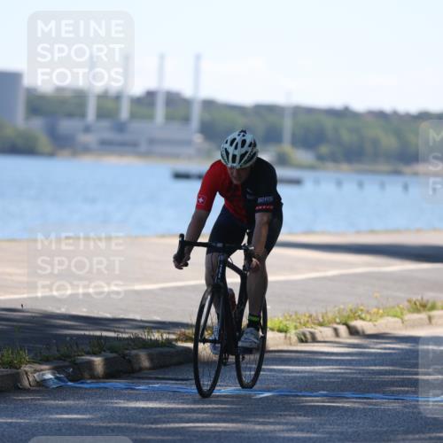 17.08.2025 - KN Förde Triathlon 2025 Yannick Fuchs http://msf.ph/oto/8626090 17.08.2025 12:57:33 Radfahren 357, 397, 423, 529, 544, 410, 413 meine-sportfotos.de