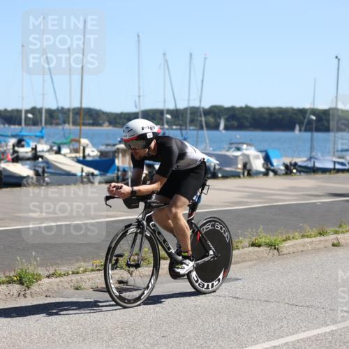 17.08.2025 - KN Förde Triathlon 2025 Yannick Fuchs http://msf.ph/oto/8626107 17.08.2025 12:57:43 Radfahren 423, 427, 490, 492, 532, 423, 529, 544 meine-sportfotos.de