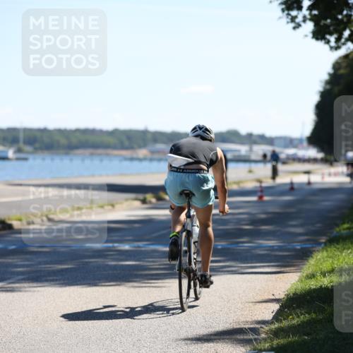 17.08.2025 - KN Förde Triathlon 2025 Yannick Fuchs http://msf.ph/oto/8626110 17.08.2025 12:57:45 Radfahren 427, 490, 492, 532, 423, 529, 544 meine-sportfotos.de