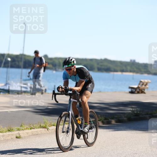 17.08.2025 - KN Förde Triathlon 2025 Yannick Fuchs http://msf.ph/oto/8626119 17.08.2025 12:57:49 Radfahren 415, 422, 492, 532, 548, 423, 427, 490 meine-sportfotos.de