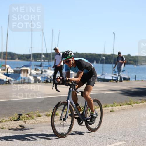 17.08.2025 - KN Förde Triathlon 2025 Yannick Fuchs http://msf.ph/oto/8626121 17.08.2025 12:57:49 Radfahren 415, 422, 492, 532, 548, 423, 427, 490 meine-sportfotos.de