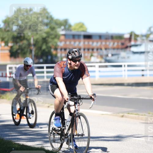 17.08.2025 - KN Förde Triathlon 2025 Yannick Fuchs http://msf.ph/oto/8626145 17.08.2025 12:59:15 Radfahren 397, 410, 423, 424, 427, 431, 519, 529, 532, 431, 447 meine-sportfotos.de