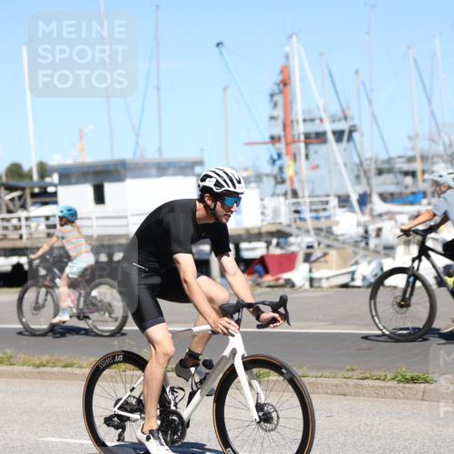 17.08.2025 - KN Förde Triathlon 2025 Yannick Fuchs http://msf.ph/oto/8626152 17.08.2025 12:59:16 Radfahren 397, 410, 423, 424, 427, 519, 529, 532, 397, 431, 447 meine-sportfotos.de