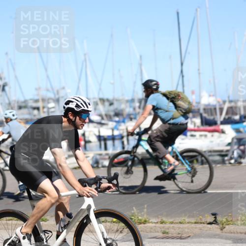 17.08.2025 - KN Förde Triathlon 2025 Yannick Fuchs http://msf.ph/oto/8626153 17.08.2025 12:59:16 Radfahren 397, 410, 423, 424, 427, 519, 529, 532, 397, 431, 447 meine-sportfotos.de
