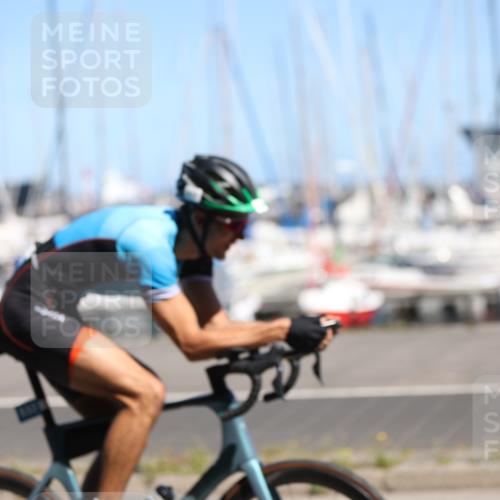 17.08.2025 - KN Förde Triathlon 2025 Yannick Fuchs http://msf.ph/oto/8626158 17.08.2025 12:59:19 Radfahren 410, 423, 424, 427, 529, 532, 397, 410, 431, 519, 529 meine-sportfotos.de