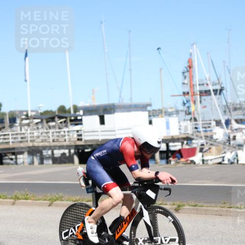 17.08.2025 - KN Förde Triathlon 2025 Yannick Fuchs http://msf.ph/oto/8626166 17.08.2025 12:59:43 Radfahren 403, 408, 440, 457, 511, 433 meine-sportfotos.de