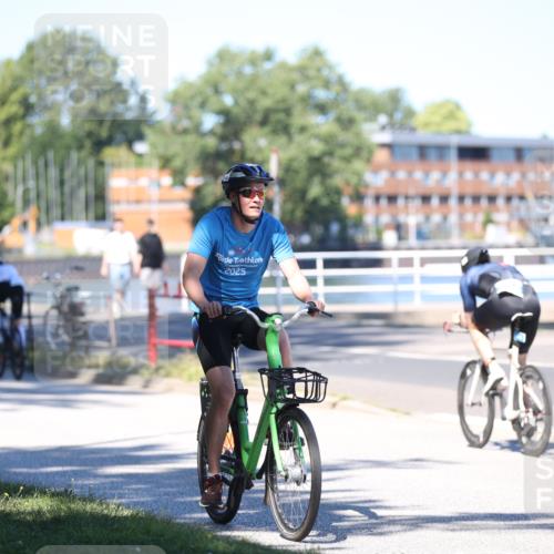 17.08.2025 - KN Förde Triathlon 2025 Yannick Fuchs http://msf.ph/oto/8626172 17.08.2025 13:00:00 Radfahren 416, 425, 492, 508, 528, 428, 454 meine-sportfotos.de