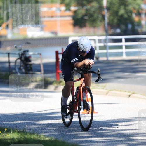 17.08.2025 - KN Förde Triathlon 2025 Yannick Fuchs http://msf.ph/oto/8626194 17.08.2025 13:00:20 Radfahren 439, 441, 442, 445, 450, 456, 478, 502, 527, 445, 466 meine-sportfotos.de