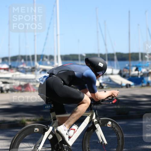 17.08.2025 - KN Förde Triathlon 2025 Yannick Fuchs http://msf.ph/oto/8626270 17.08.2025 13:01:22 Radfahren 425, 428, 446, 454, 457, 473, 511, 517, 520, 524, 434, 440 meine-sportfotos.de