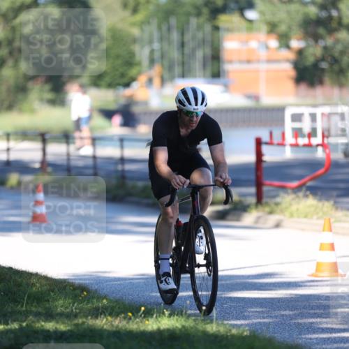 17.08.2025 - KN Förde Triathlon 2025 Yannick Fuchs http://msf.ph/oto/8626287 17.08.2025 13:01:41 Radfahren 416, 437, 445, 456, 481, 528, 416, 437, 464, 514 meine-sportfotos.de