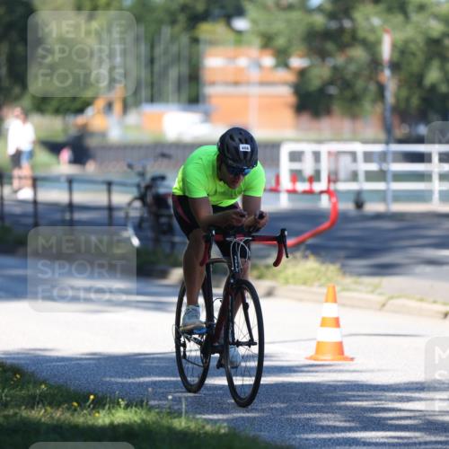 17.08.2025 - KN Förde Triathlon 2025 Yannick Fuchs http://msf.ph/oto/8626300 17.08.2025 13:01:47 Radfahren 450, 456, 458, 502, 528, 542, 416, 437, 445, 481 meine-sportfotos.de