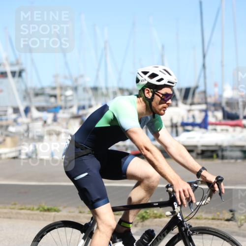 17.08.2025 - KN Förde Triathlon 2025 Yannick Fuchs http://msf.ph/oto/8626312 17.08.2025 13:01:53 Radfahren 450, 458, 502, 542, 456, 528 meine-sportfotos.de