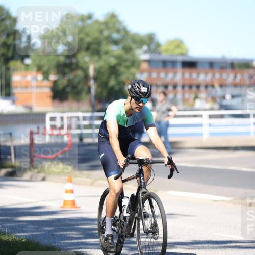 17.08.2025 - KN Förde Triathlon 2025 Yannick Fuchs http://msf.ph/oto/8626329 17.08.2025 13:02:12 Radfahren 402, 404, 418, 467, 512, 523, 546, 516, 522, 527 meine-sportfotos.de