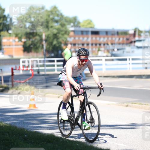 17.08.2025 - KN Förde Triathlon 2025 Yannick Fuchs http://msf.ph/oto/8626342 17.08.2025 13:02:16 Radfahren 401, 404, 418, 460, 467, 512, 523, 546, 402, 516, 522, 527, 546 meine-sportfotos.de