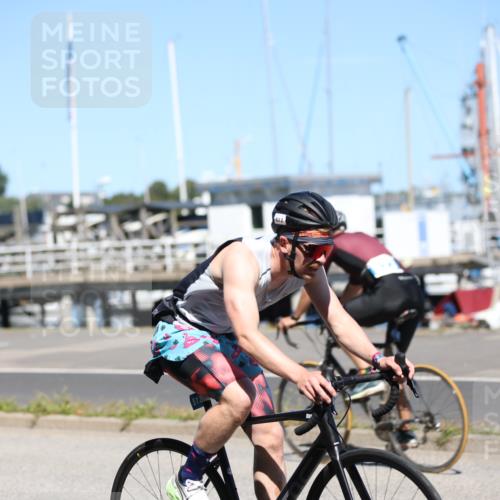 17.08.2025 - KN Förde Triathlon 2025 Yannick Fuchs http://msf.ph/oto/8626346 17.08.2025 13:02:17 Radfahren 401, 404, 418, 460, 467, 512, 523, 402, 418, 523, 527, 546 meine-sportfotos.de