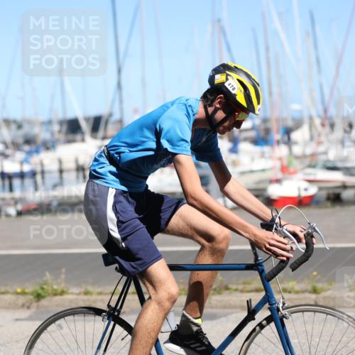 17.08.2025 - KN Förde Triathlon 2025 Yannick Fuchs http://msf.ph/oto/8626361 17.08.2025 13:02:29 Radfahren 395, 411, 430, 452, 461, 472, 478, 485, 535, 401, 460 meine-sportfotos.de