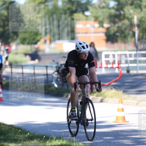 17.08.2025 - KN Förde Triathlon 2025 Yannick Fuchs http://msf.ph/oto/8626371 17.08.2025 13:02:45 Radfahren 434, 469, 484, 430 meine-sportfotos.de