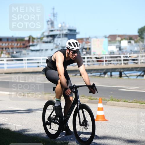 17.08.2025 - KN Förde Triathlon 2025 Yannick Fuchs http://msf.ph/oto/8626381 17.08.2025 13:02:49 Radfahren 434, 469, 484 meine-sportfotos.de