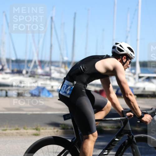 17.08.2025 - KN Förde Triathlon 2025 Yannick Fuchs http://msf.ph/oto/8626388 17.08.2025 13:02:50 Radfahren 434, 469, 471, 484, 484 meine-sportfotos.de