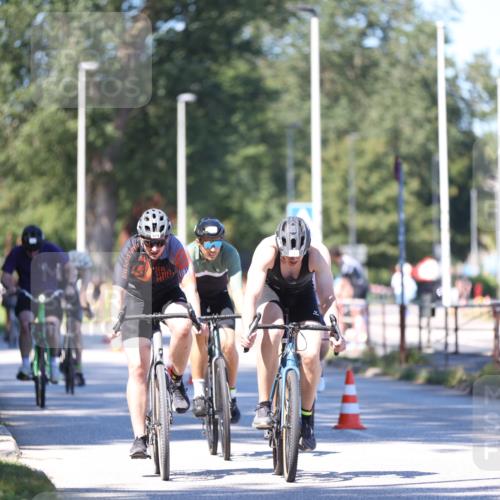 17.08.2025 - KN Förde Triathlon 2025 Yannick Fuchs http://msf.ph/oto/8626400 17.08.2025 13:03:09 Radfahren 398, 435, 437, 448, 464, 494, 509, 514, 515, 520, 524, 549, 446, 473, 517 meine-sportfotos.de