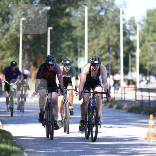 17.08.2025 - KN Förde Triathlon 2025 Yannick Fuchs http://msf.ph/oto/8626402 17.08.2025 13:03:09 Radfahren 398, 435, 437, 448, 464, 494, 509, 514, 515, 520, 524, 549, 446, 473, 517 meine-sportfotos.de