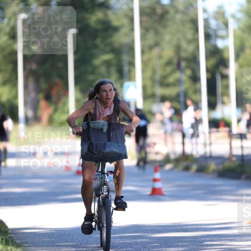 17.08.2025 - KN Förde Triathlon 2025 Yannick Fuchs http://msf.ph/oto/8626418 17.08.2025 13:03:17 Radfahren 448, 464, 475, 481, 494, 515, 518, 398, 435, 437, 464, 494, 514, 515, 520, 524, 549 meine-sportfotos.de