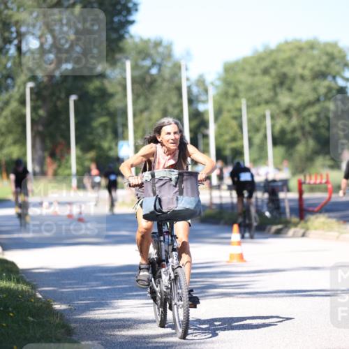 17.08.2025 - KN Förde Triathlon 2025 Yannick Fuchs http://msf.ph/oto/8626420 17.08.2025 13:03:18 Radfahren 448, 475, 481, 518, 398, 437, 464, 494, 514, 515, 520, 524, 549 meine-sportfotos.de