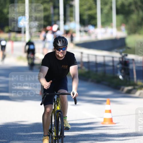 17.08.2025 - KN Förde Triathlon 2025 Yannick Fuchs http://msf.ph/oto/8626425 17.08.2025 13:03:22 Radfahren 475, 481, 493, 518, 398, 448, 464, 494, 515 meine-sportfotos.de