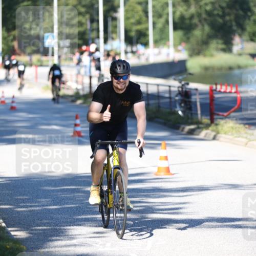 17.08.2025 - KN Förde Triathlon 2025 Yannick Fuchs http://msf.ph/oto/8626426 17.08.2025 13:03:22 Radfahren 475, 481, 493, 518, 398, 448, 464, 494, 515 meine-sportfotos.de