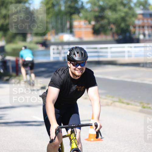17.08.2025 - KN Förde Triathlon 2025 Yannick Fuchs http://msf.ph/oto/8626430 17.08.2025 13:03:23 Radfahren 475, 481, 493, 518, 448, 464, 475, 494, 515 meine-sportfotos.de