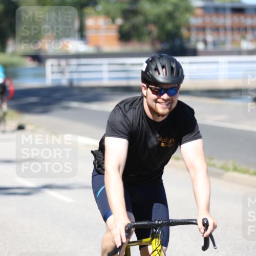17.08.2025 - KN Förde Triathlon 2025 Yannick Fuchs http://msf.ph/oto/8626431 17.08.2025 13:03:23 Radfahren 475, 481, 493, 518, 448, 464, 475, 494, 515 meine-sportfotos.de